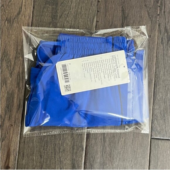 Lululemon NWT Lightweight High-Rise Relaxed Short 3" *Long Liner Cerulean Blue - Picture 13 of 13